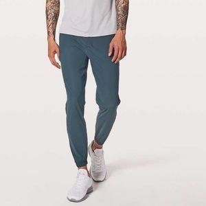 LULULEMON Surge Jogger “29 inseam Mach Blue size L